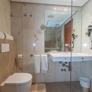 Habitación con Cama King